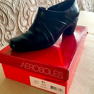 Women’s Aerosoles Black Leather Bootie
